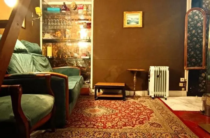 Lägenhet Near Notredame